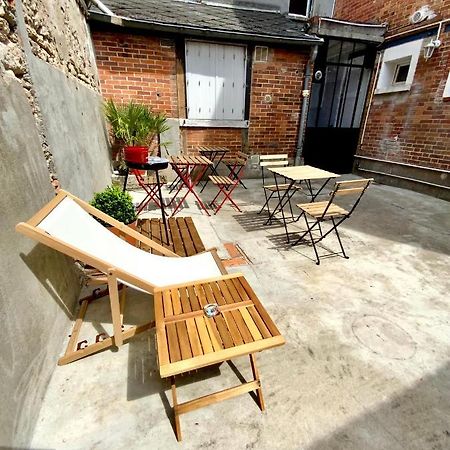 Faubourg Des Voyageurs N°4 Apartment Saran Bagian luar foto
