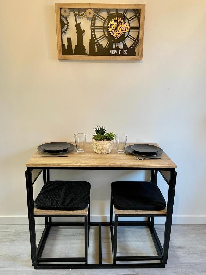 Faubourg Des Voyageurs N°4 Apartment Saran Bagian luar foto