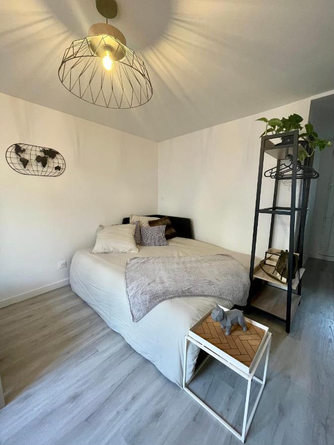 Faubourg Des Voyageurs N°4 Apartment Saran Bagian luar foto